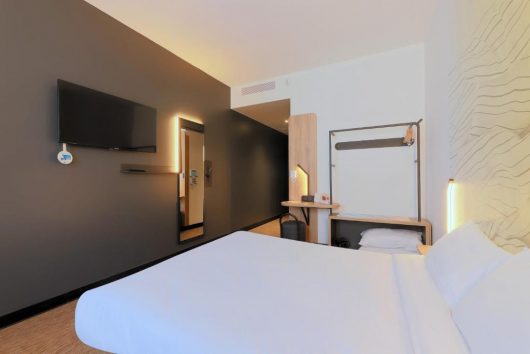 b-b-hotel-chambre-2