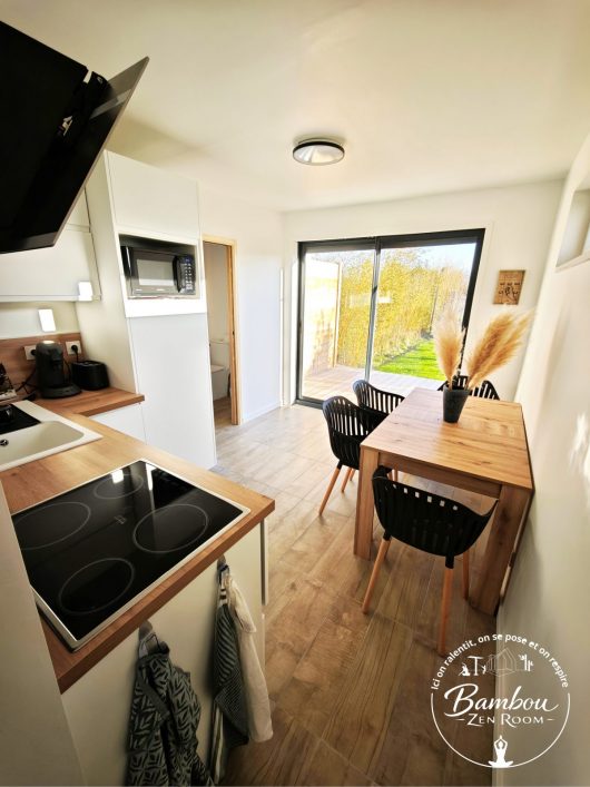 bambou-zen-room-vue-cuisine-et-jardin-2
