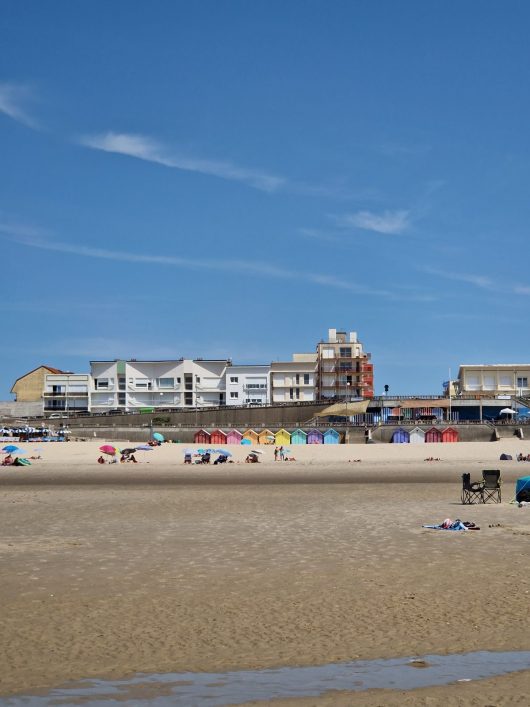 cabines-et-plage-de-stella-hain-delphine-2025