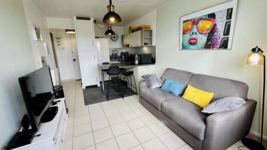 cote-sud-salon-cuisine