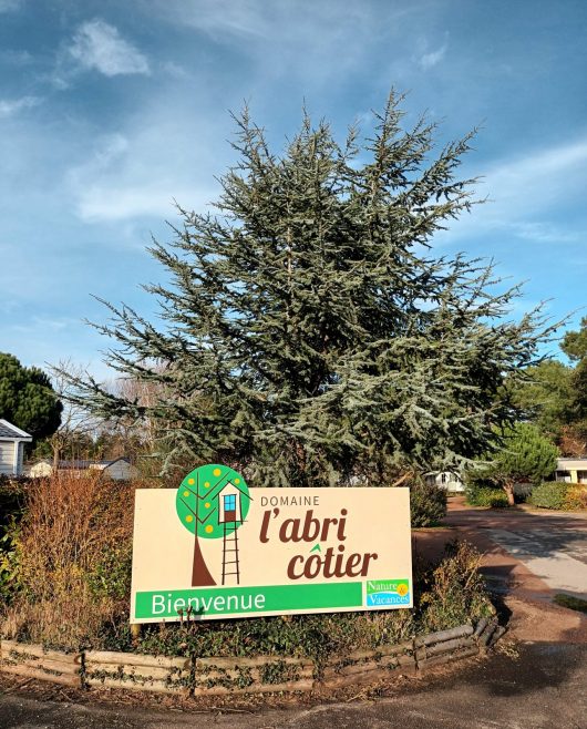 domaine-de-l-abri-cotier-panneau-1