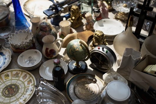 high-angle-vintage-objects-second-hand-market