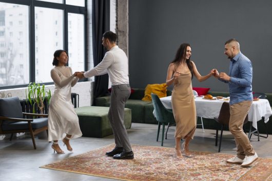 latin-amateurs-dancing-salsa