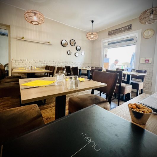 le-resto-tout-simplement-interieur-0