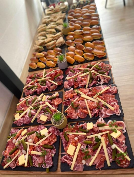 le-resto-tout-simplement-planches