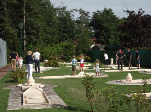 mini-golf-stella-personnes-2018-ldd