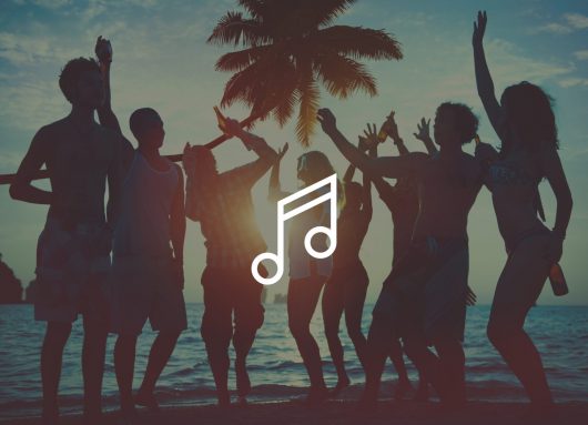 musical-note-beach-party-people-background