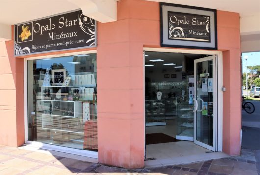 opale-star-mineraux-facade-marius-durant