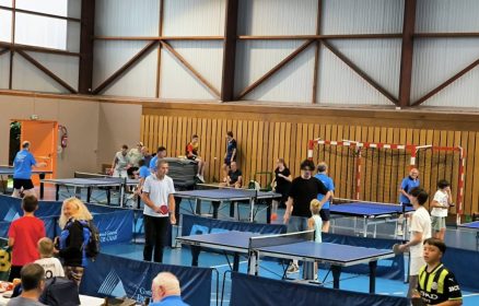1er tournoi de double de tennis de table